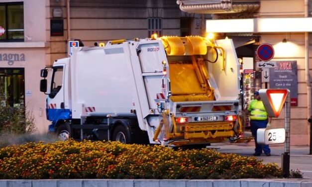 Homeless man dies after being ran over by a garbage truck in Texarkana